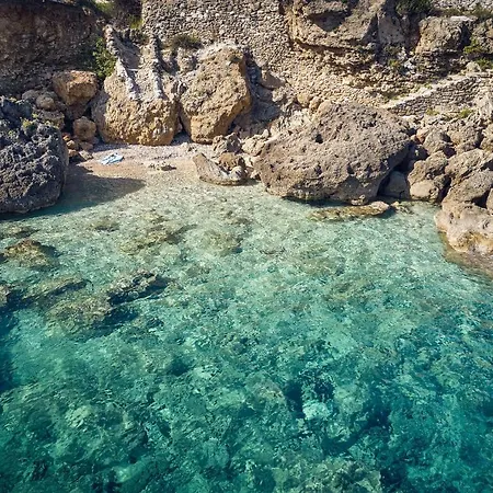 Periyali With Private Pools Vasilikí