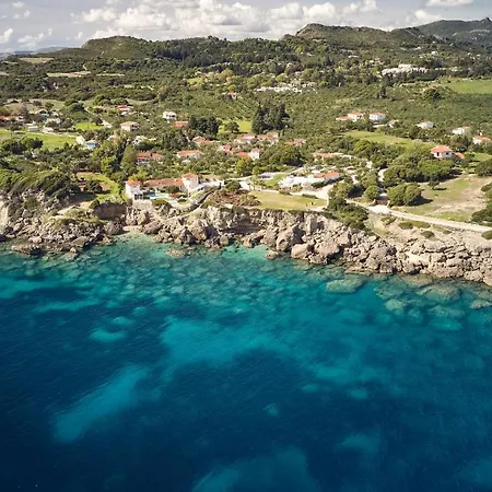 Periyali With Private Pools Vila