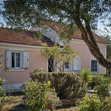 Periyali With Private Pools Vila