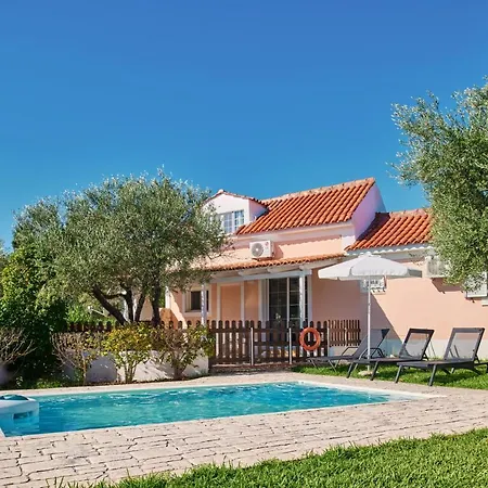 Periyali With Private Pools Vasilikí