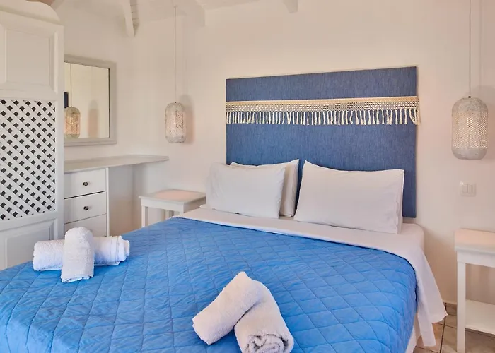 Periyali With Private Pools