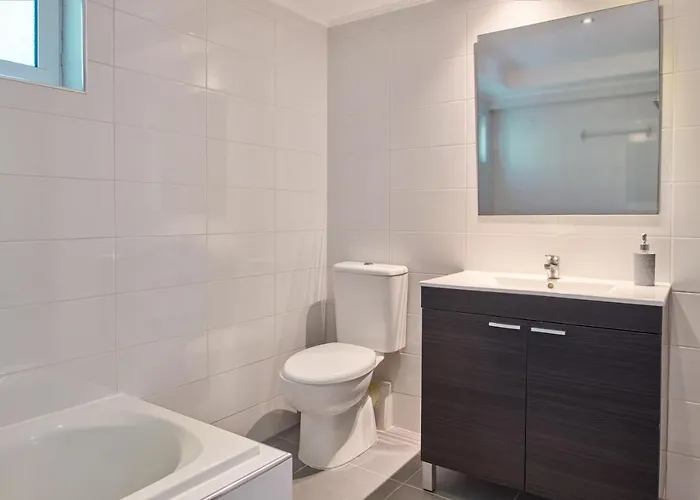 Periyali With Private Pools *