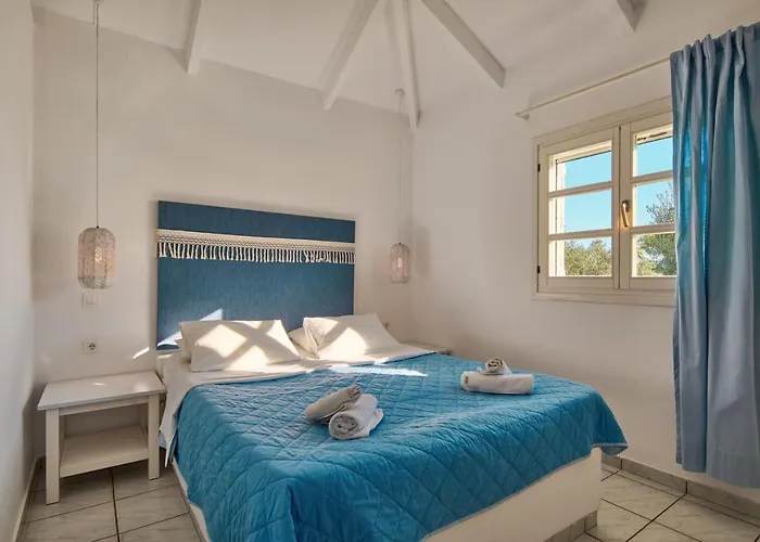 Periyali With Private Pools Villa *
