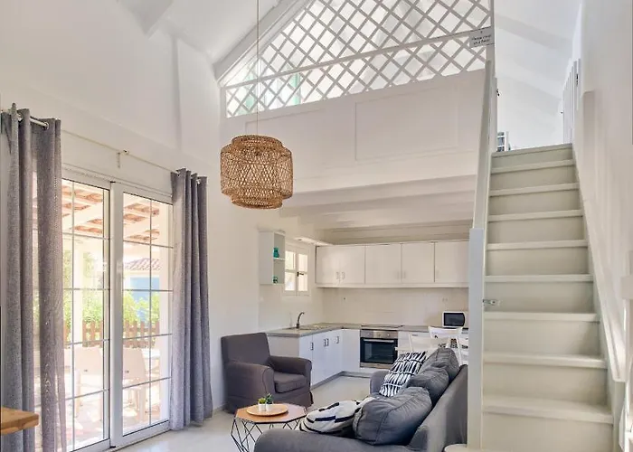 Periyali With Private Pools Villa