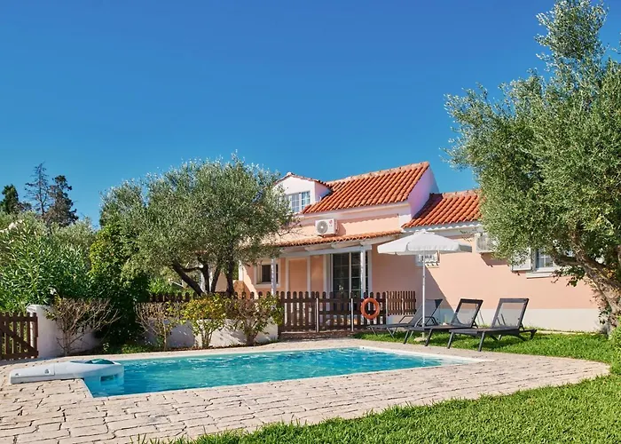 Periyali With Private Pools Vasilikí