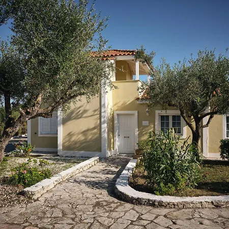 Periyali With Private Pools *