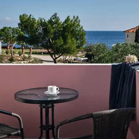 Periyali With Private Pools Vasilikí