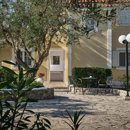 Periyali With Private Pools