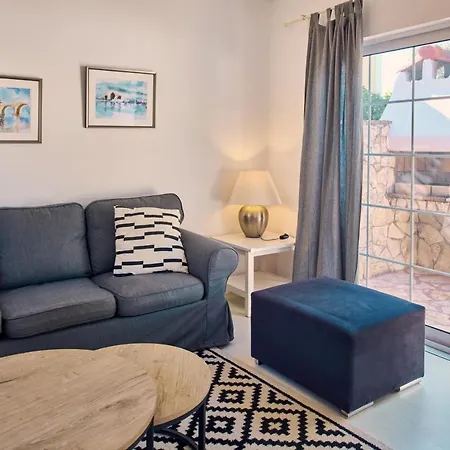 ヴィラ Periyali With Private Pools