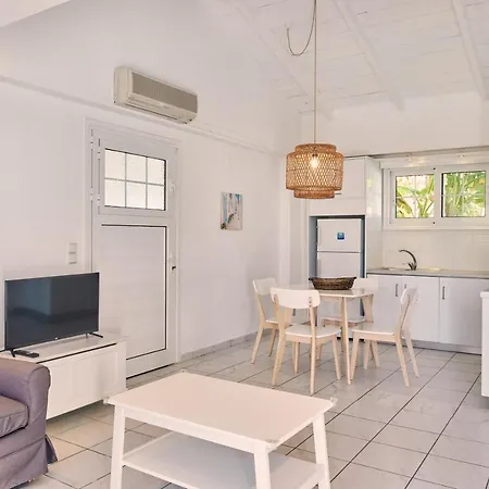 Villa Periyali With Private Pools Vasilikí