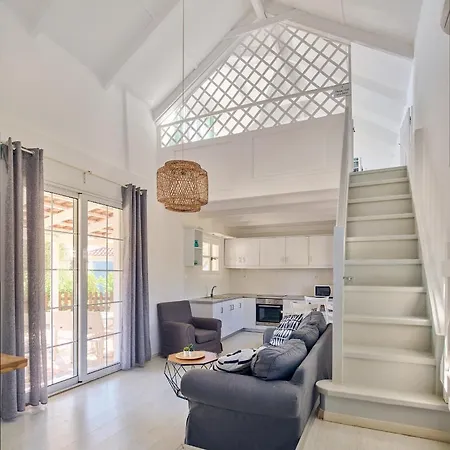 Periyali With Private Pools Villa