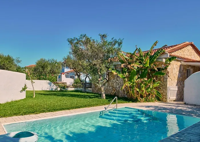 Vila Periyali With Private Pools